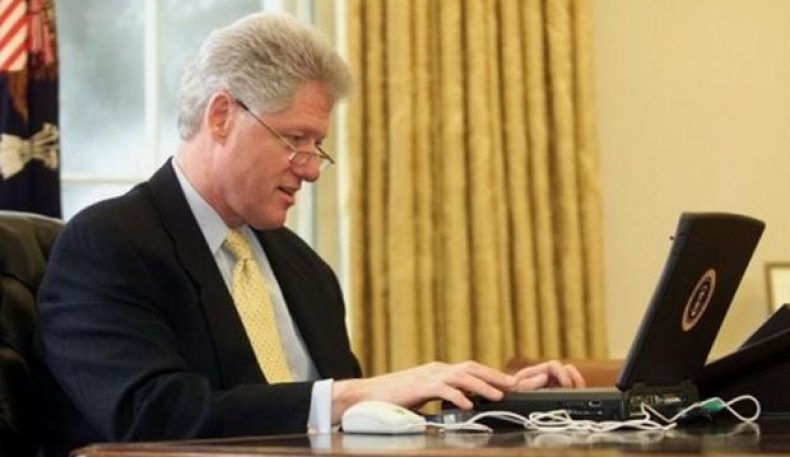 Билл Клинтоннинг ноутбуки 60,6 минг долларга сотилди