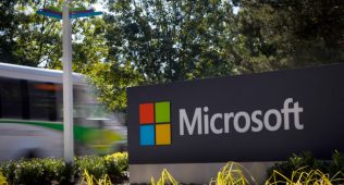 Microsoft юрак уришини назорат қилувчи «ақлли» соат устида ишламоқда