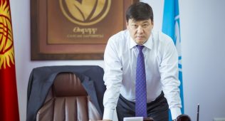 Қирғизистон парламенти депутати экс-президент атамбаевни назорат қилишни кучайтиришни таклиф қилди