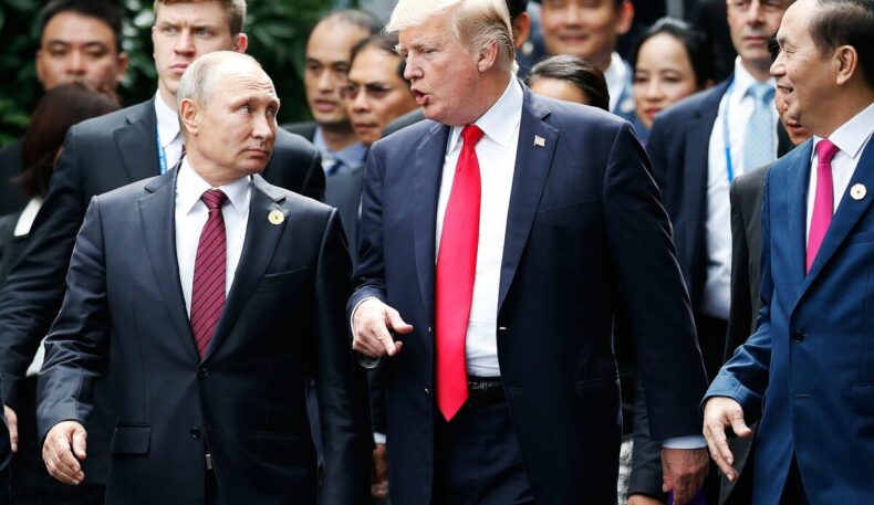 Трамп: Путин ўзгарибди, мен уни Украинага ҳужум қилади деб ўйламагандим