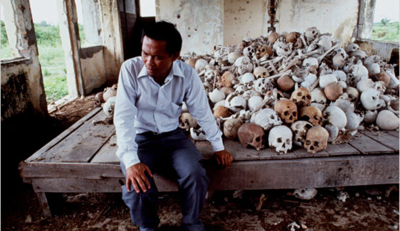 Коммунистларнинг Камбоджадаги геноциди вайрон бўлган масжидлар