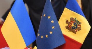 Украина билан молдова европа иттифоқига аъзо бўлишга номзод бўлди
