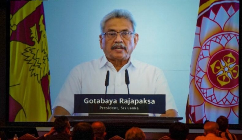 Шри-Ланка президенти истеъфога чиқмай, мамлакатдан қочиб кетди