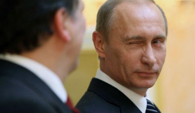Путин президент сайловида иштирок этишини ноябрда эълон қилади
