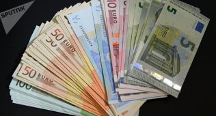 Евро арзонлашди, доллар эса барқарорлашди: ўзбекистон валюта курслари