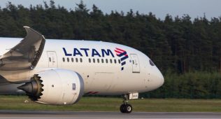 Latam airlines авиакомпанияси банкрот бўлгани тўғрисида ариза берди