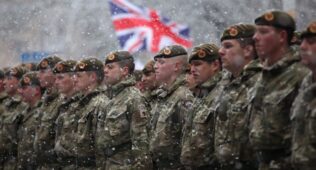 Британия бош штаб бошлиғи «европадаги урушга тайёр бўлишга» чақирди