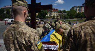 Украина мудофаа вазири: ҳар куни юзлаб аскарларимиз ҳалок бўлмоқда